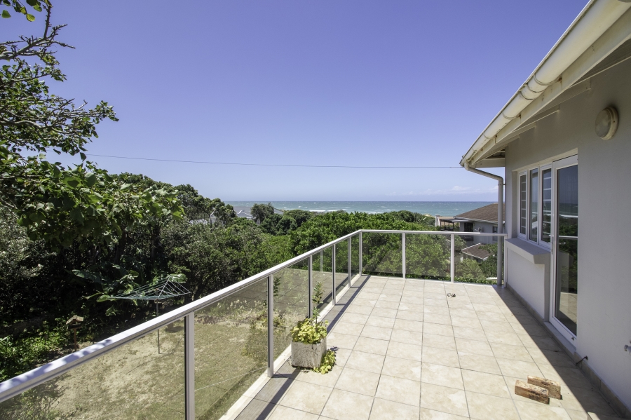 7 Bedroom Property for Sale in West Beach Eastern Cape